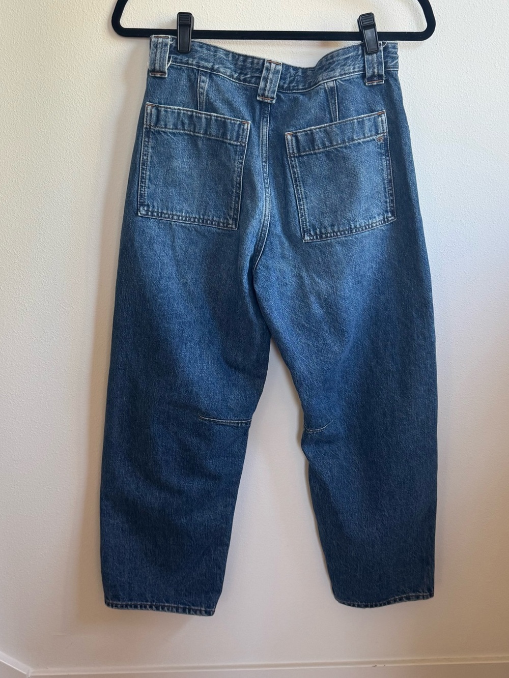 Madewell Darted Barrel Leg Jeans - Picture 5 of 6